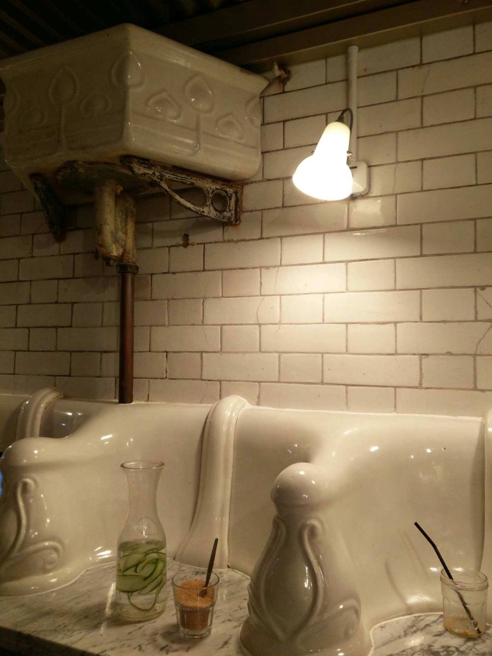 33663763_595463717490979_2138593572503420928_n